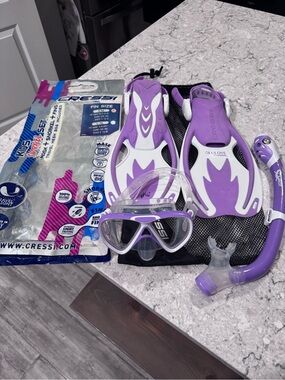 Cressi Kids Purple Swim Set — Mask, Snorkel & Fins